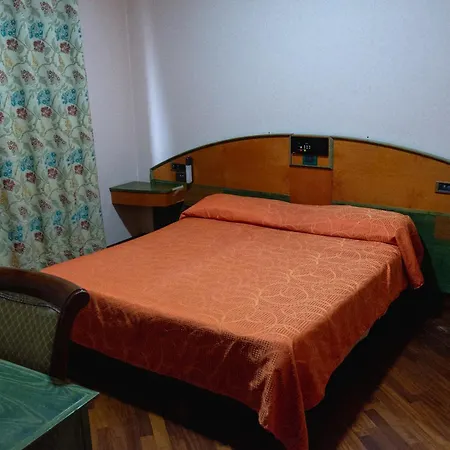 San Nicola Hotell 3*
